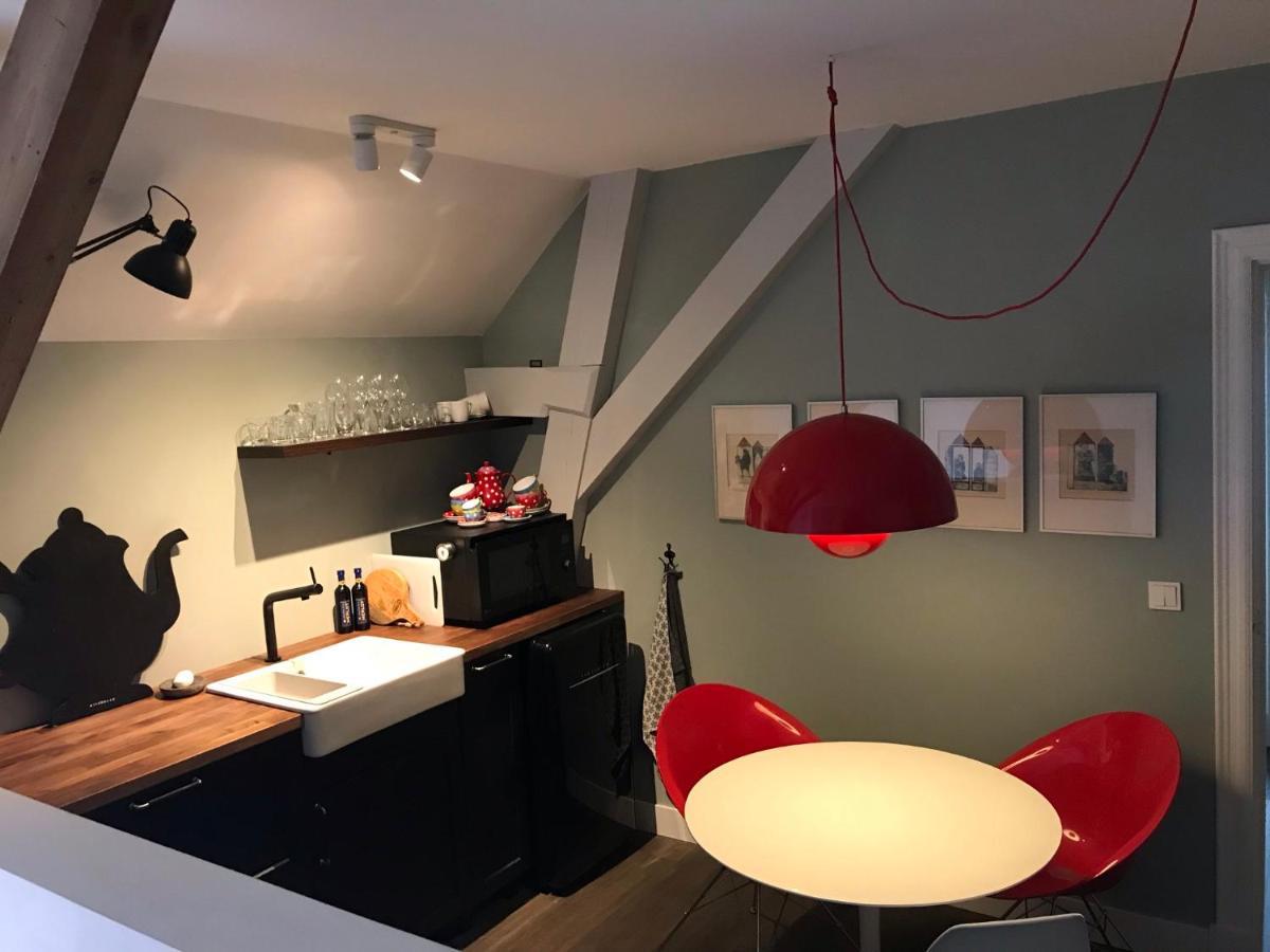 B&B Logeren Bij De Burgemeester Stad aan 't Haringvliet Extérieur photo