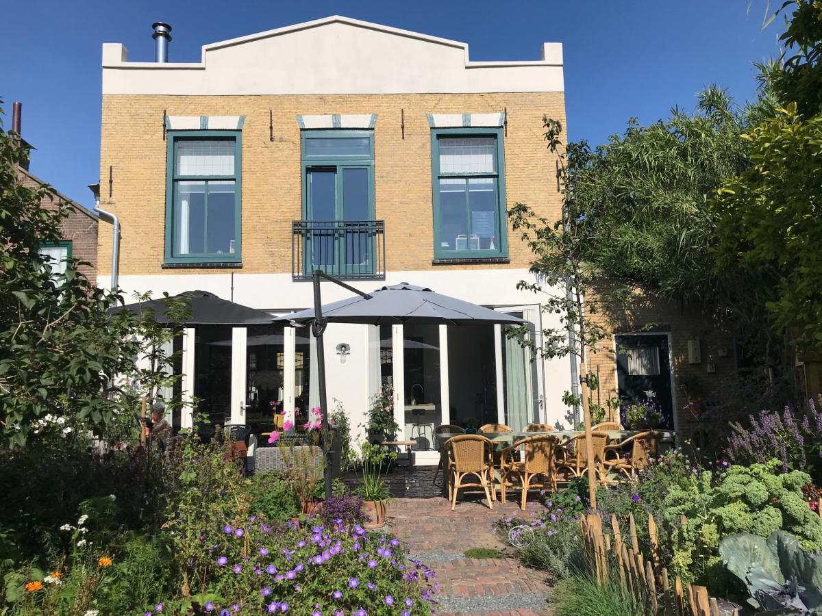 B&B Logeren Bij De Burgemeester Stad aan 't Haringvliet Extérieur photo